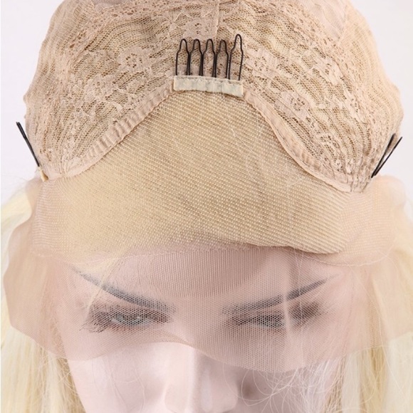 ✨HP 1/10 Beth Short Wavy Blonde LACE FRONT Wig*NWT main image 4